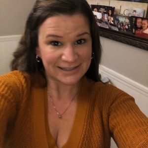 Meet your Posher, Jolynn